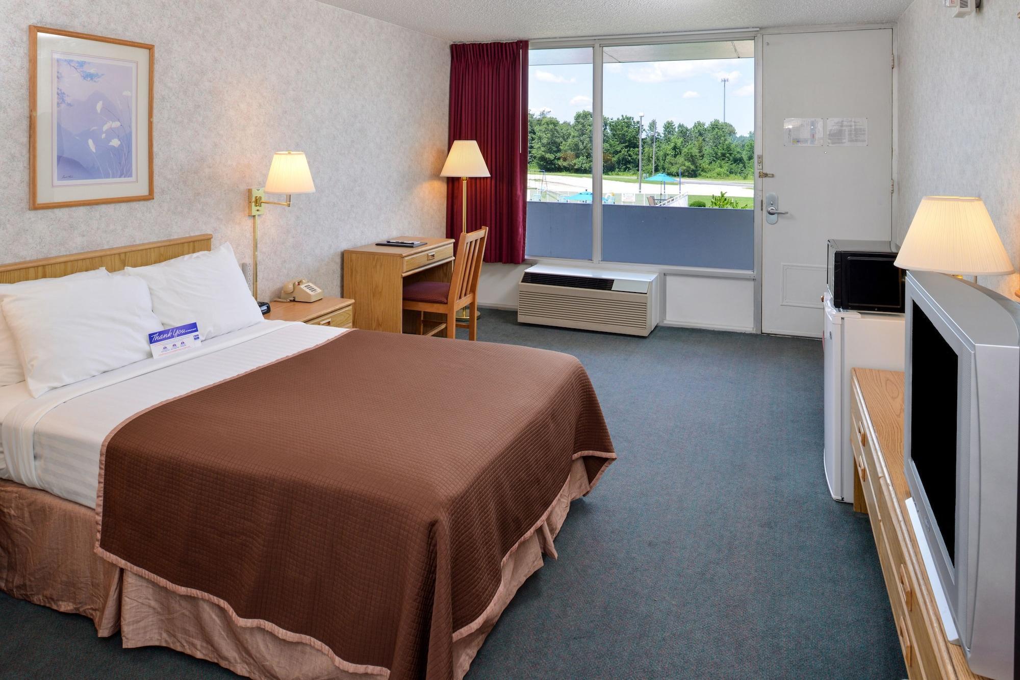 Quality Inn & Suites Vandalia Near I-70 And Hwy 51 Екстериор снимка