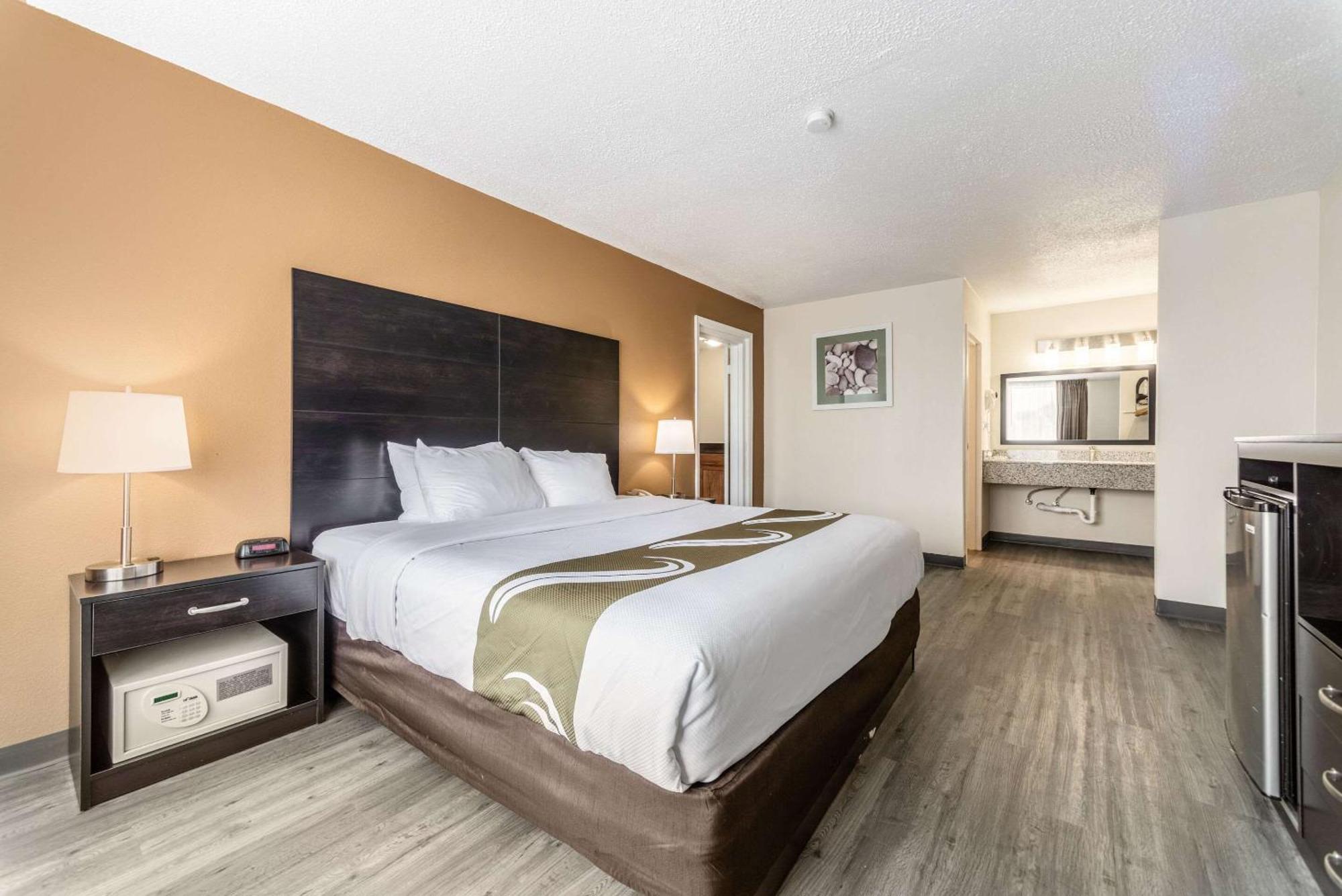 Quality Inn & Suites Vandalia Near I-70 And Hwy 51 Екстериор снимка