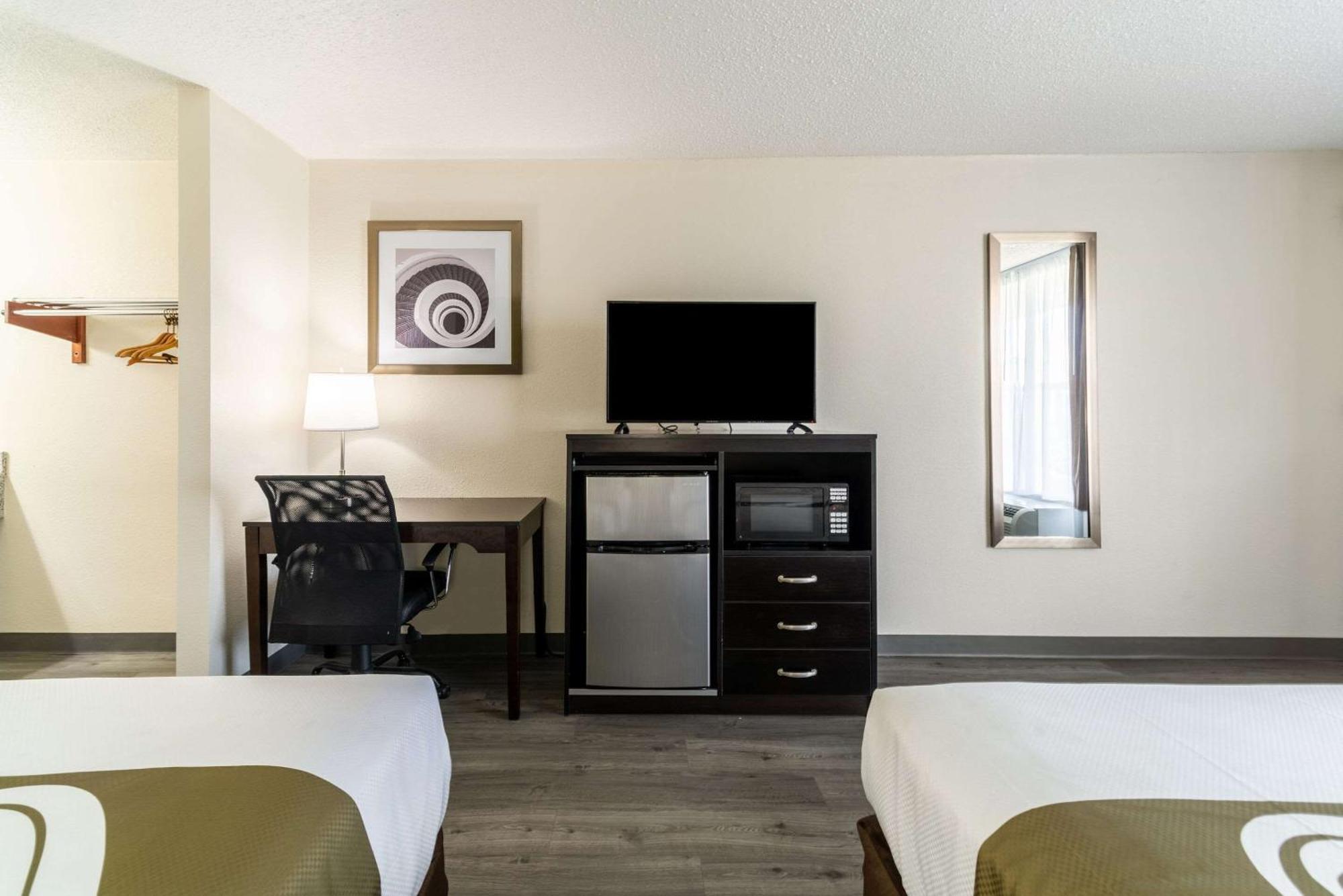 Quality Inn & Suites Vandalia Near I-70 And Hwy 51 Екстериор снимка