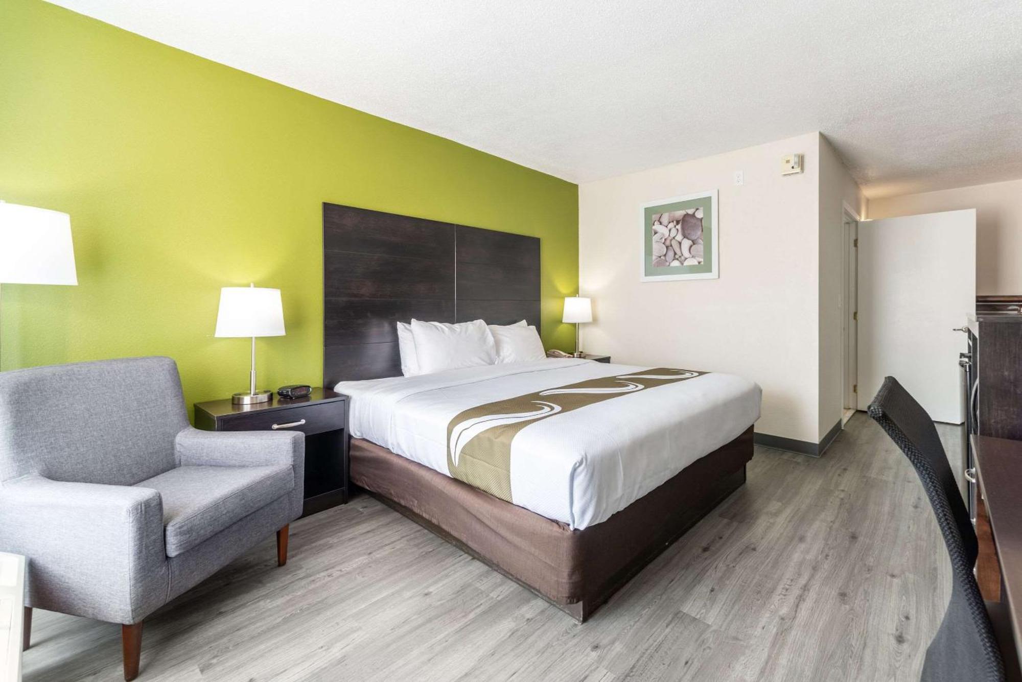 Quality Inn & Suites Vandalia Near I-70 And Hwy 51 Екстериор снимка