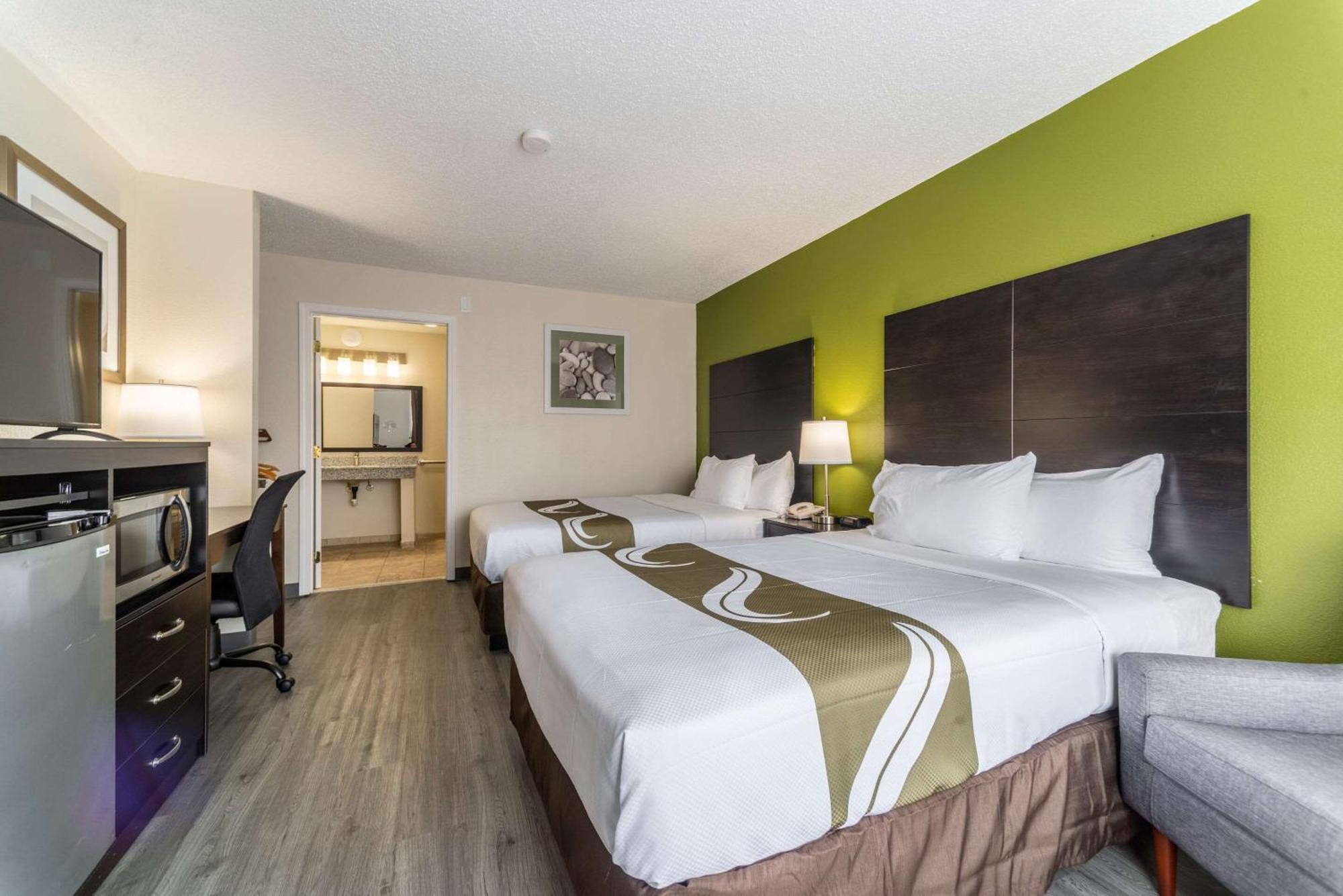 Quality Inn & Suites Vandalia Near I-70 And Hwy 51 Екстериор снимка
